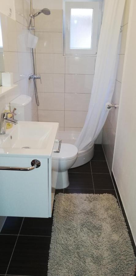 Apartman Emily, 6 Plus 2 Guests, Newly Refurbished Pula Exterior photo